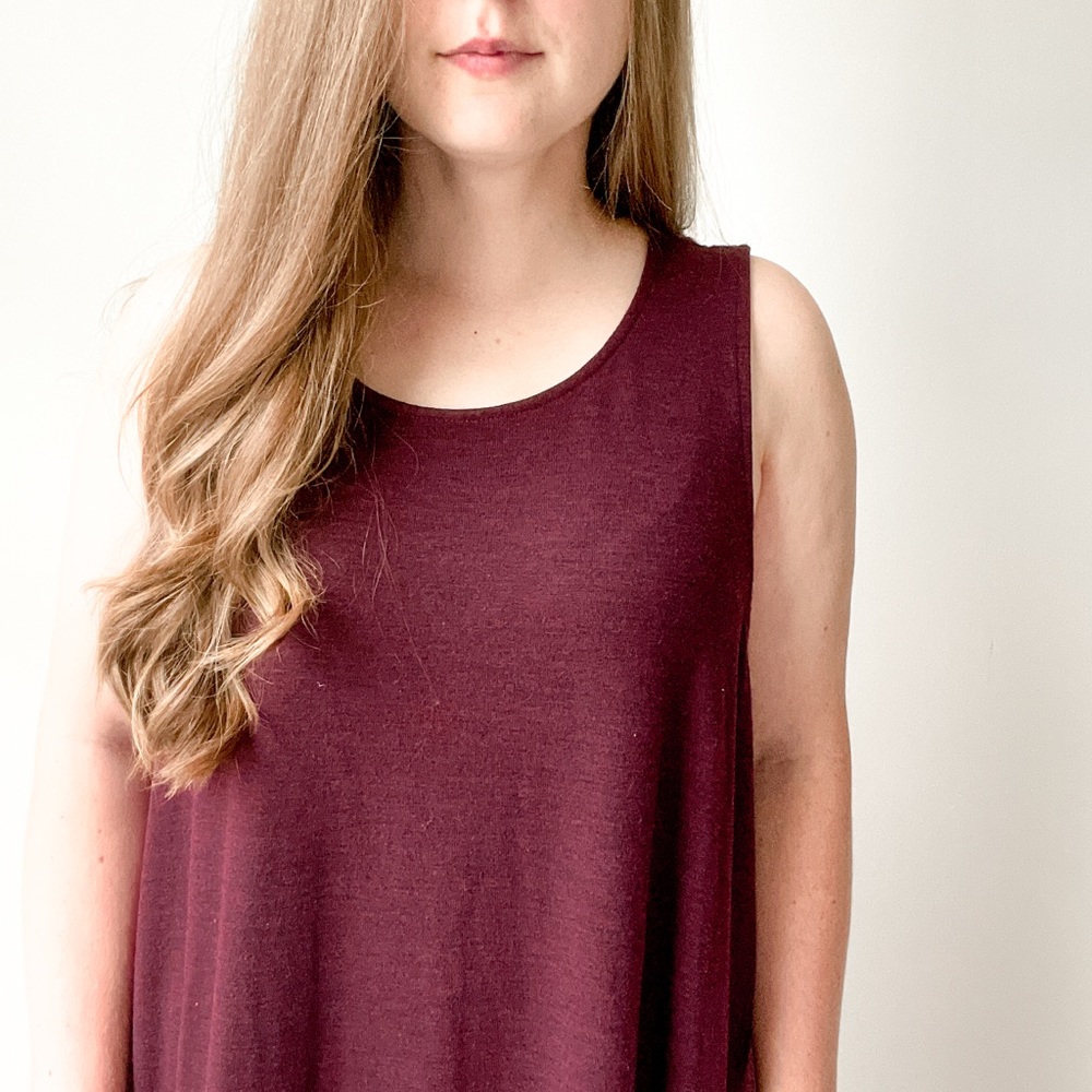 Old navy sleeveless burgundy dress